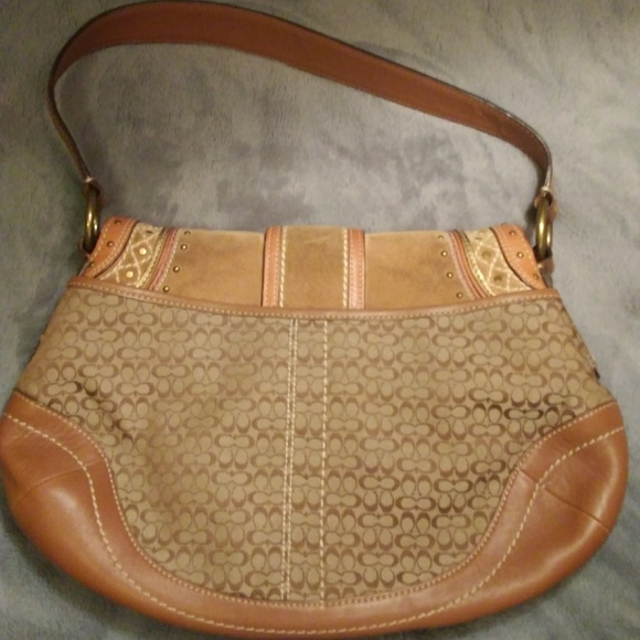 Coach purse - Picture 2 of 3